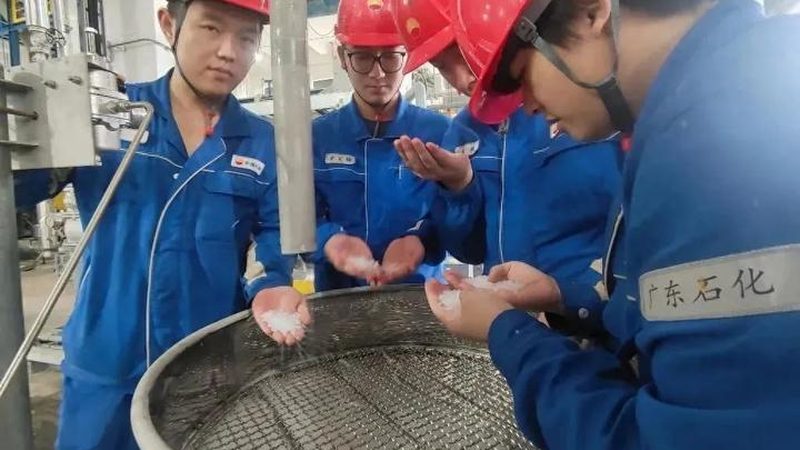 新型轻质材料参数对比：揭秘轻质材料的性能奥秘