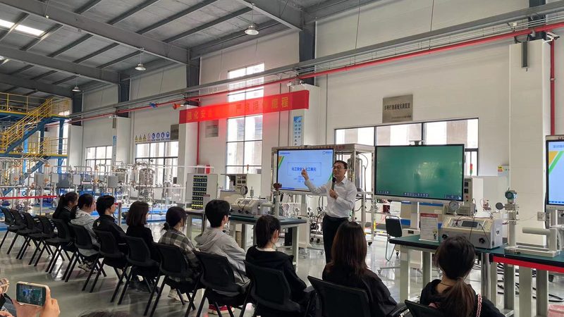 复合材料定制注意事项：如何规避常见风险